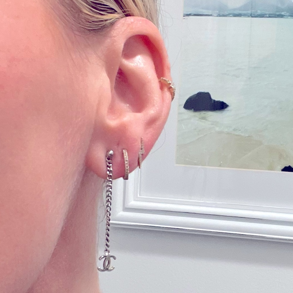 CHANEL Silver Chain Logo Earrings - Picture 4 of 10